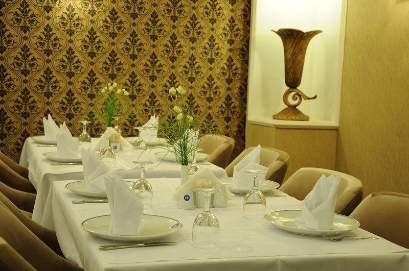 Inci Hotel Adana Exteriör bild