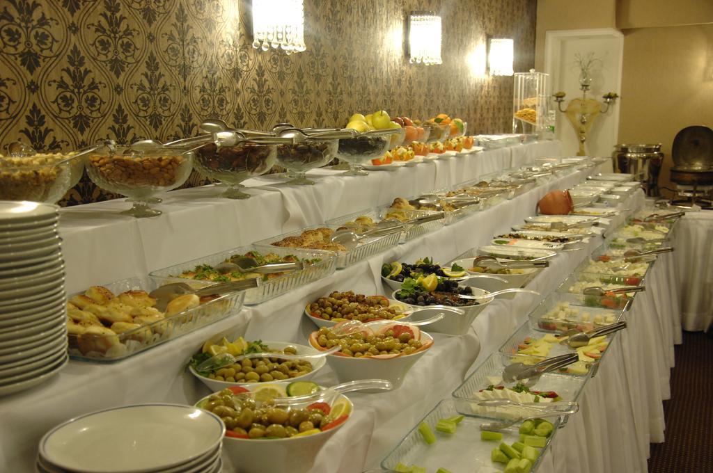 Inci Hotel Adana Exteriör bild